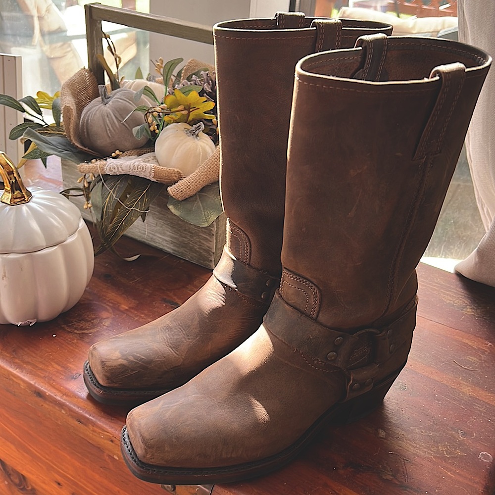 Frye Harness boot